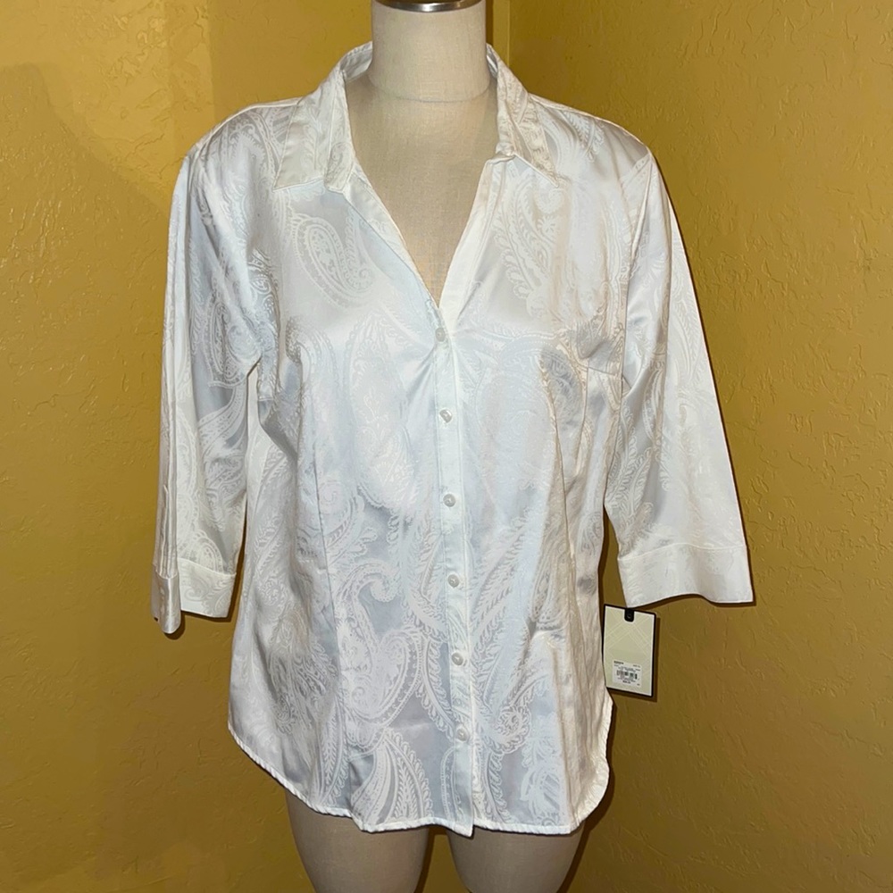 3/$15 NWT Dana Buchman XL white pattered shirt